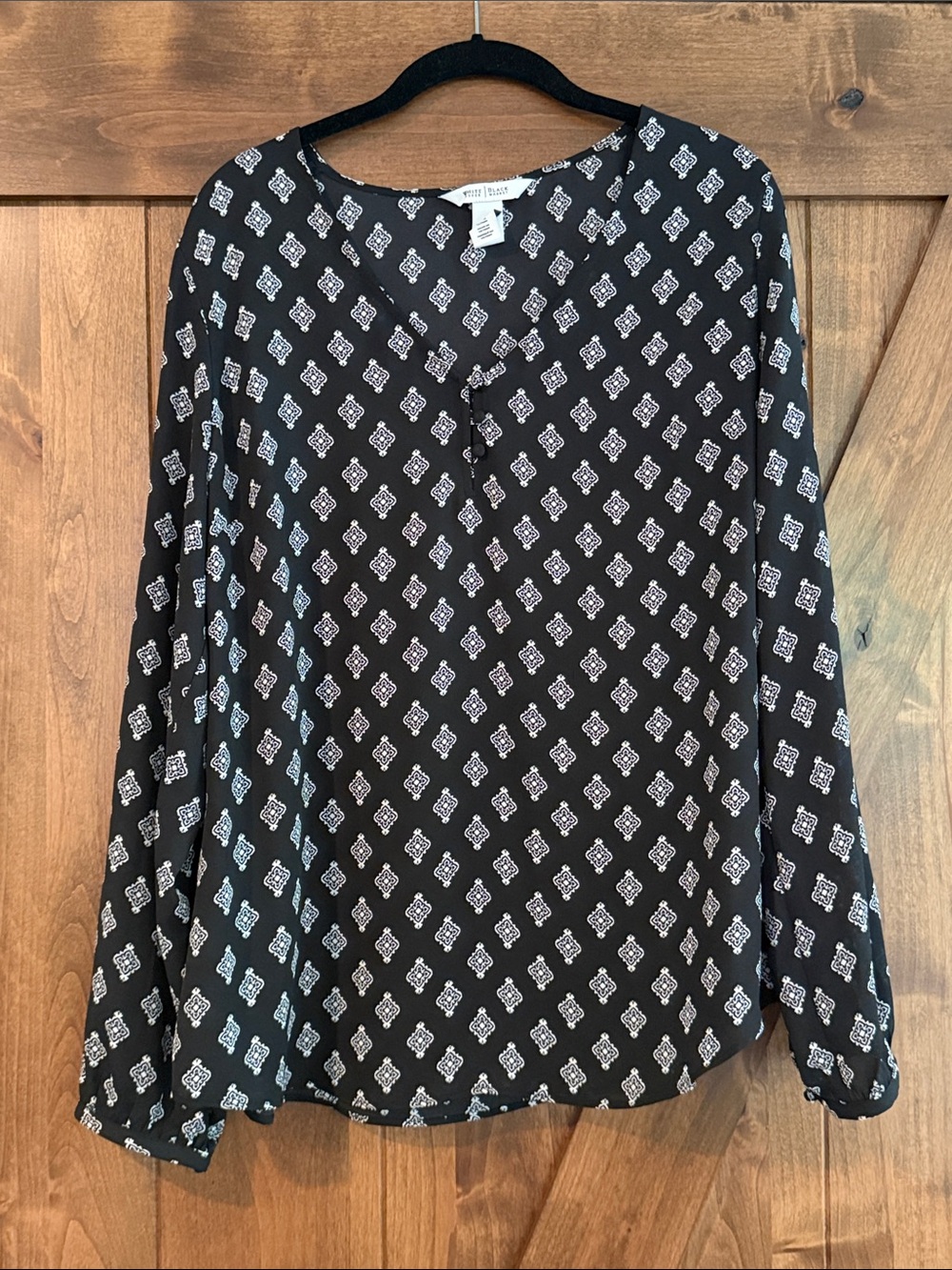 White House Black Market Black Printed Long-Sleeve Women's Top